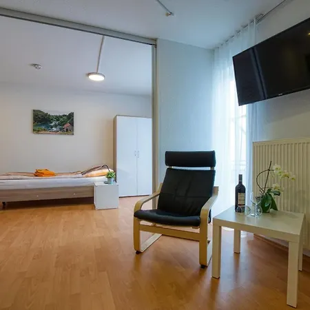 Apartment Julia & Michaela Guenthner In Kreis Boeblingen *